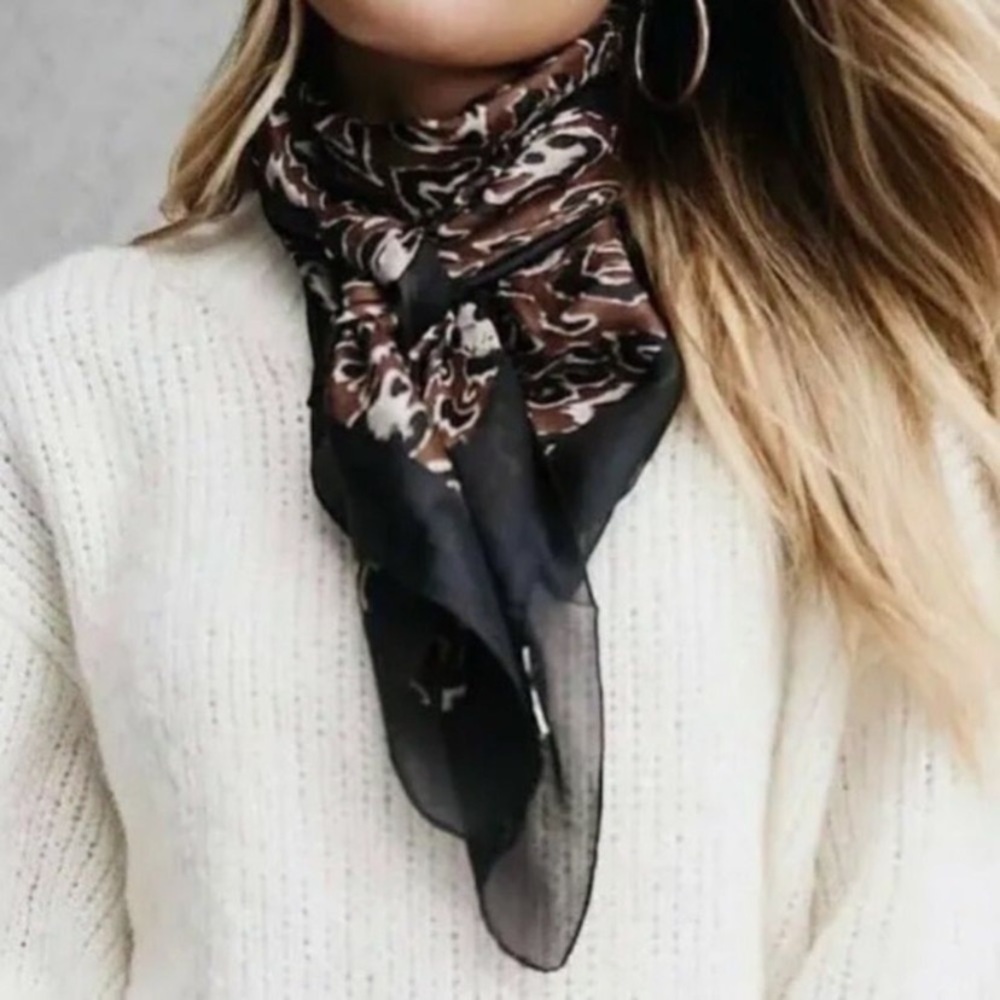 NWT Chan Luu 100% Silk Leopard Print Scarf